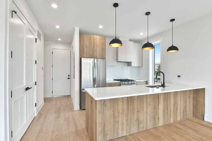 Property Photo:  1244 N Kedzie Avenue 3  IL 60651 