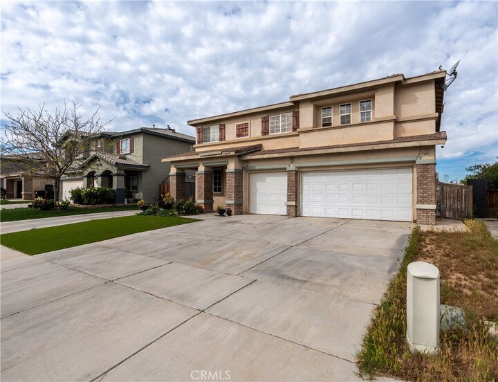 Property Photo:  13248 Aspen  CA 92392 