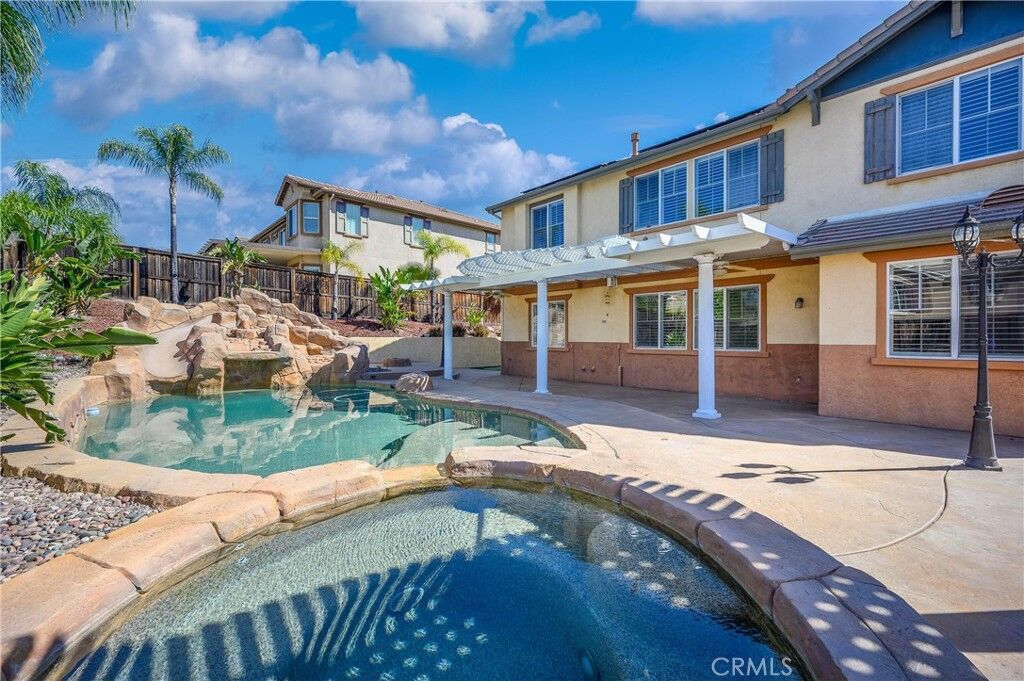 Property Photo:  41048 Sunsprite Street  CA 92532 