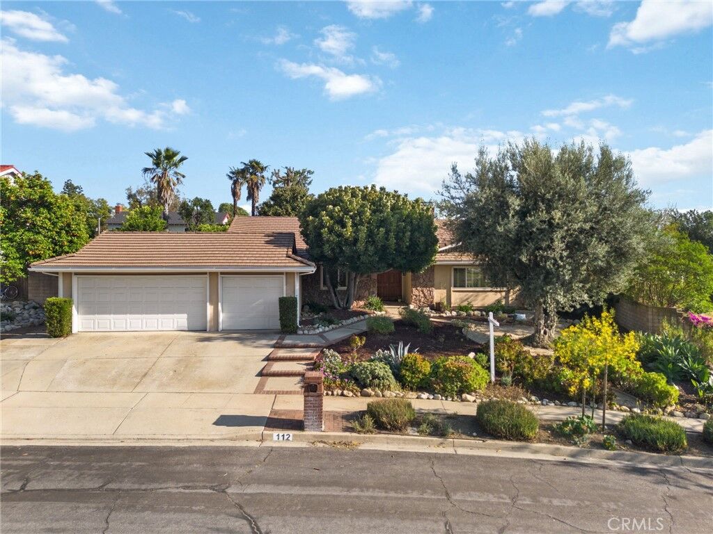 Property Photo: 112 Nassau Pl CA 91711