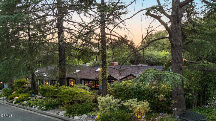 Property Photo:  4953 Alta Canyada Road  CA 91011 