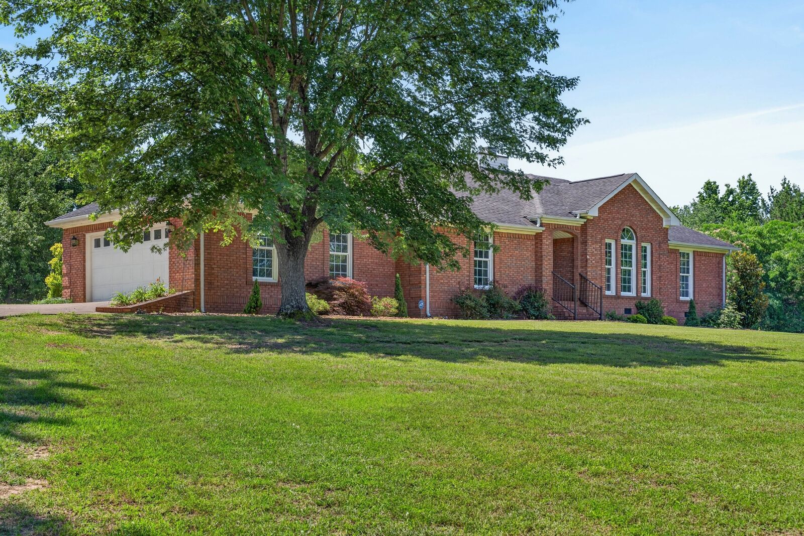 Property Photo: 108 N Scenic Shore Dr TN 37058