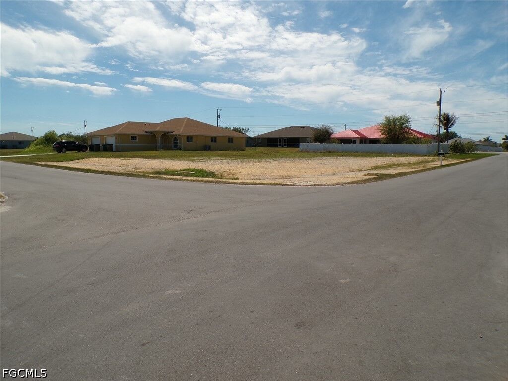 Property Photo: 1910 NE 8th Place FL 33909