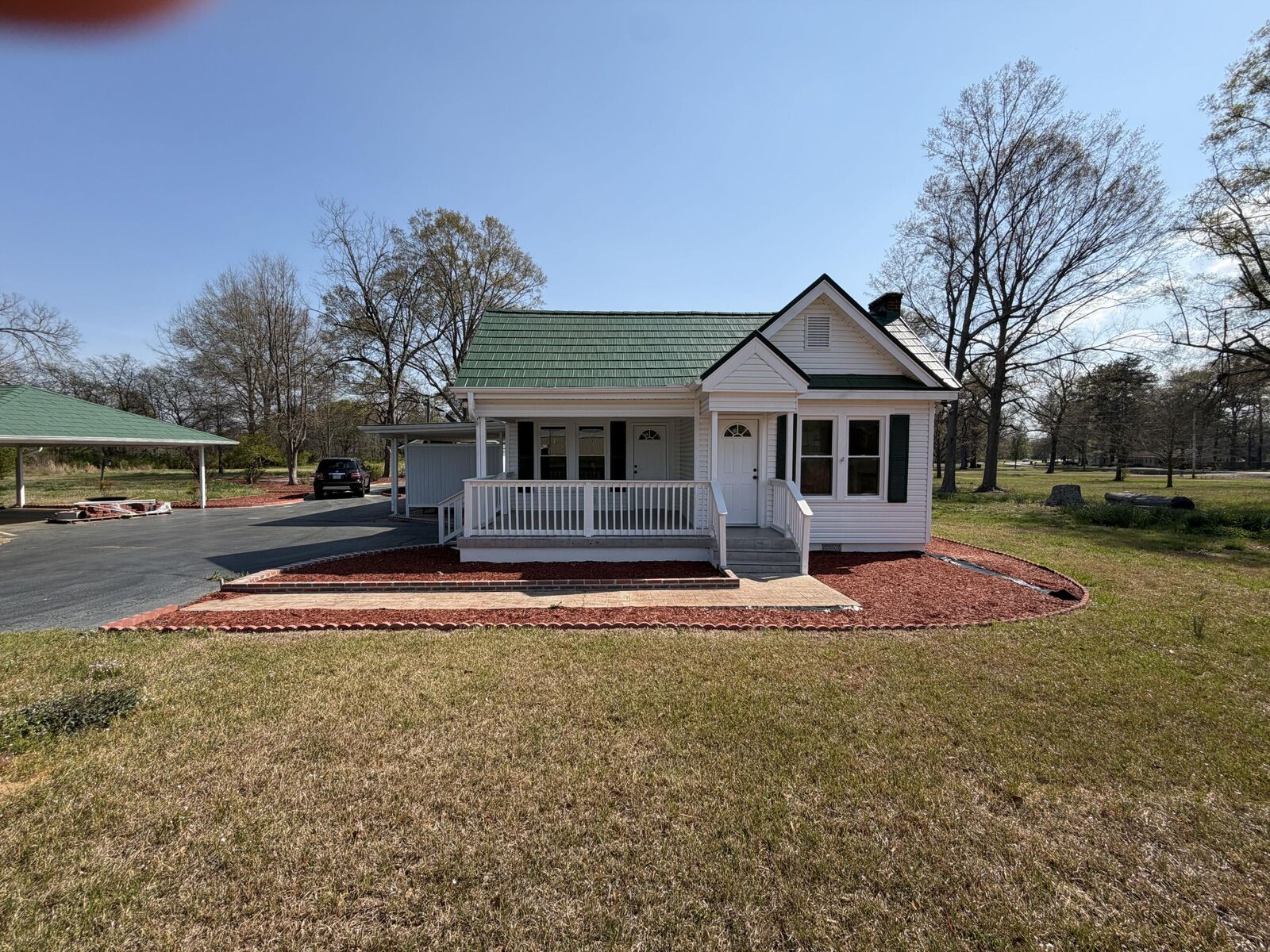 Property Photo:  4603 W. Main St.  MS 38801 