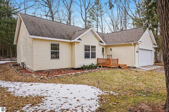 Property Photo: 6655 Woodlea Road MI 48750