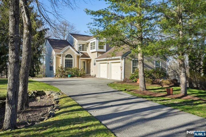 Property Photo: 15 Ryan Lane NJ 07035