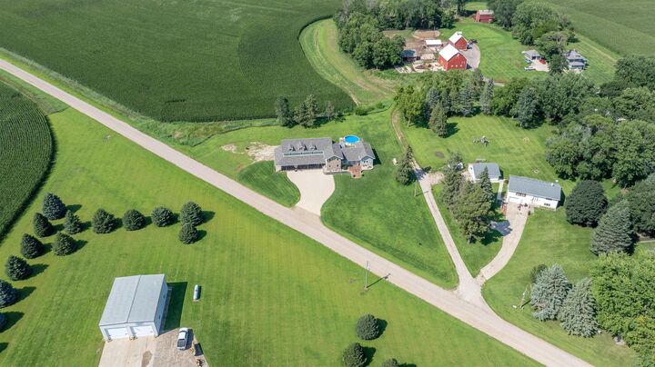 Property Photo: 411 West St IA 51048