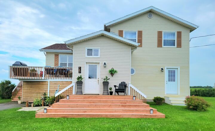 147 Lantern Hill Drive — photo 1