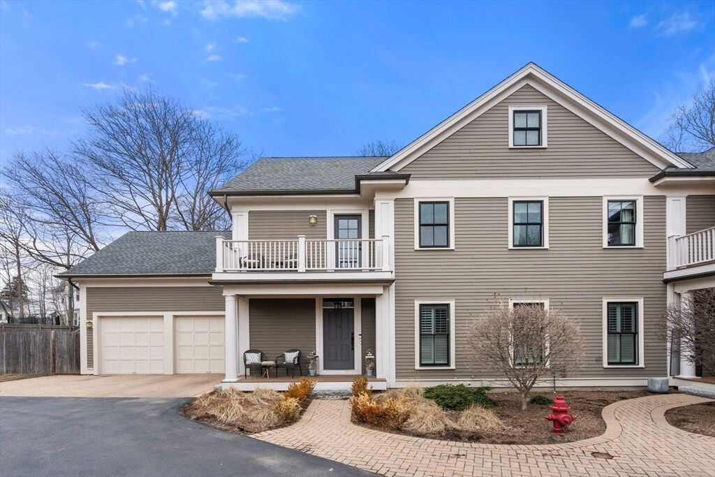 Property Photo: 73-79 Auburn St 75 MA 02466