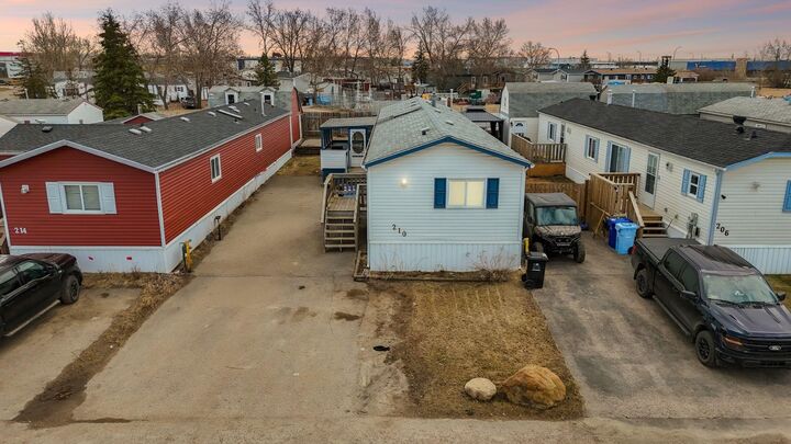 210 Grant Way — photo 1
