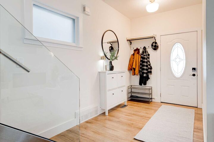 Property Photo: 2112 Cliff Street SW AB T2S 2G3