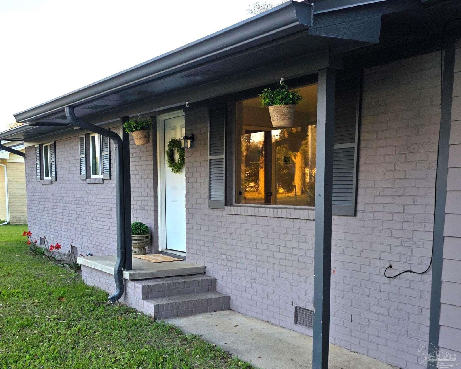 Property Photo: 763 N 79th Ave FL 32506