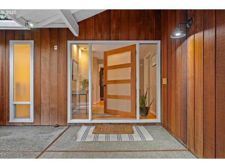 Property Photo:  1227 Montana Ln  WA 98661 