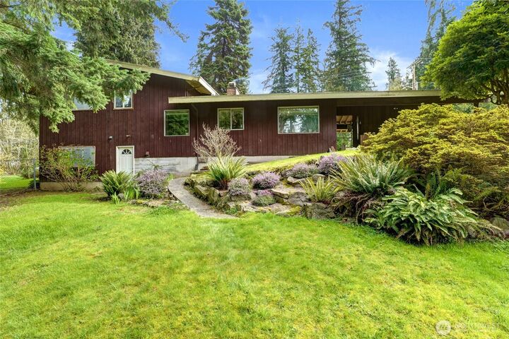 Property Photo: 15709 76th Place NE WA 98028