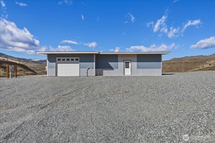 Property Photo:  2  Island View Lane  WA 98834 