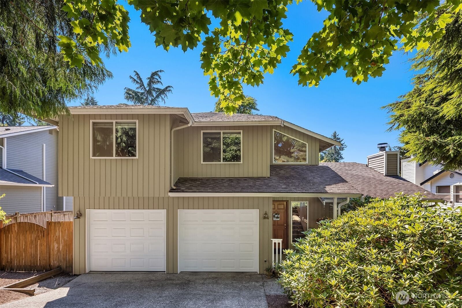 Property Photo:  1923  5th Street  WA 98033 