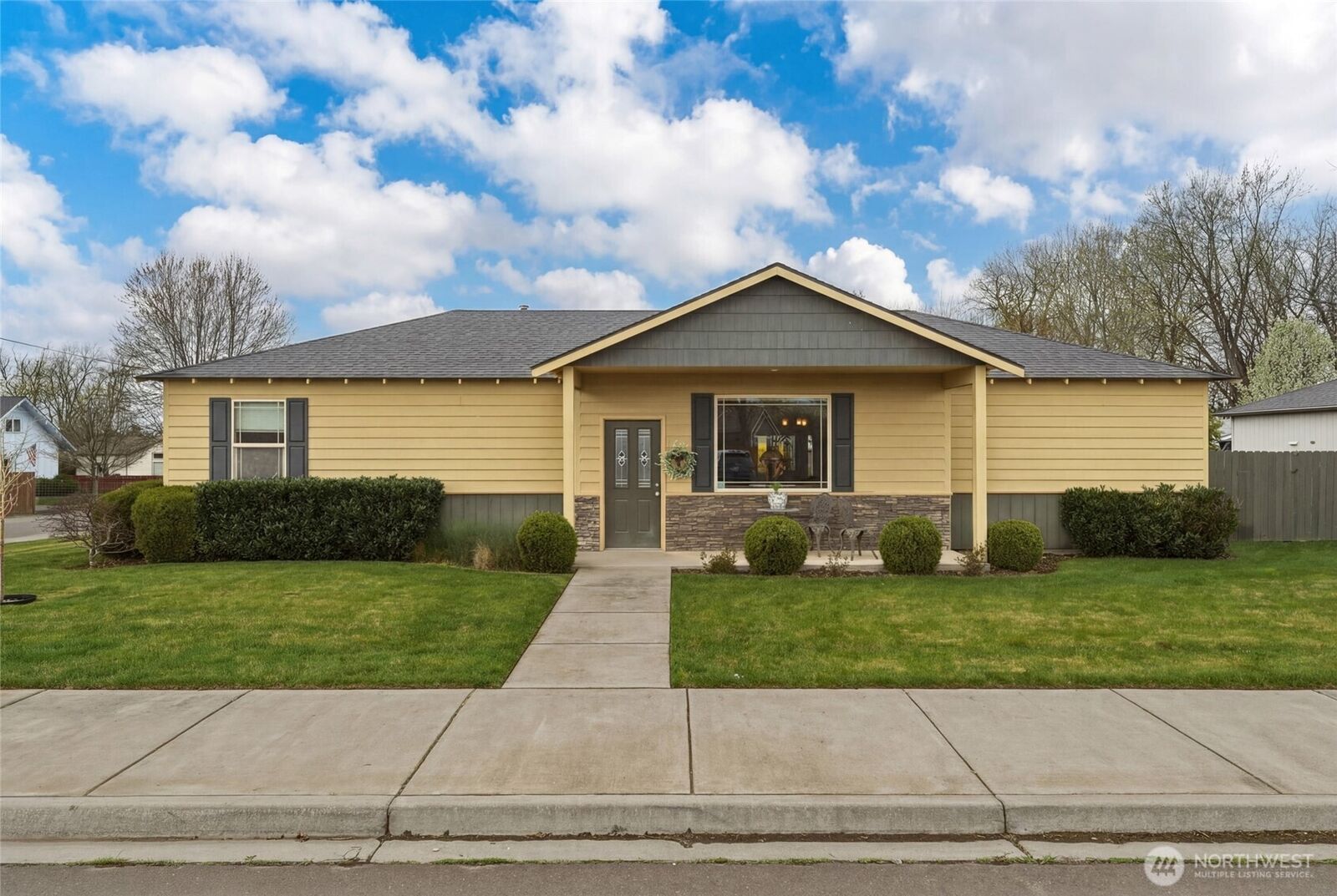 Property Photo: 405 Offner Road WA 99362