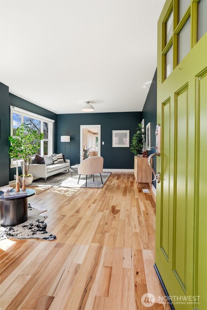 Property Photo:  6725  Earl Avenue NW  WA 98117 