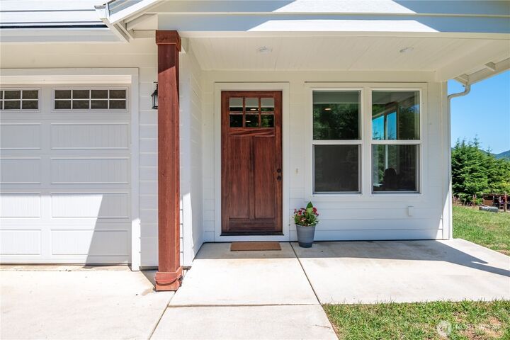 Property Photo:  327  Parpala Road  WA 98638 