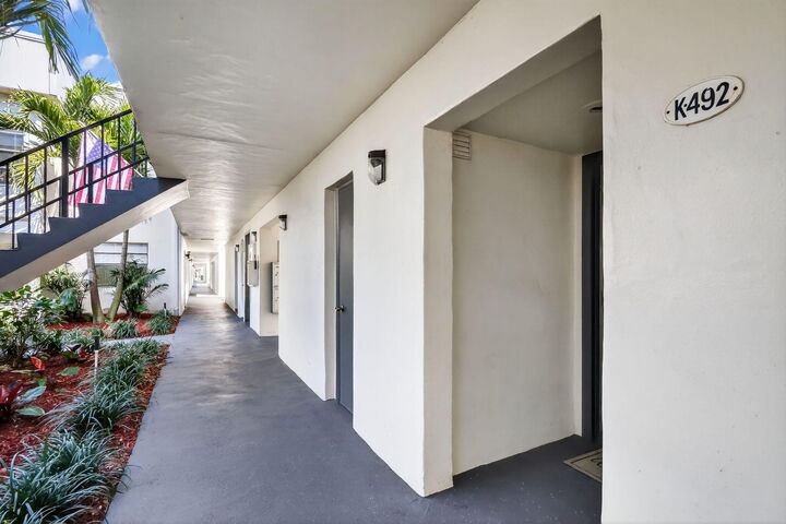 Property Photo:  492 Piedmont  FL 33484 