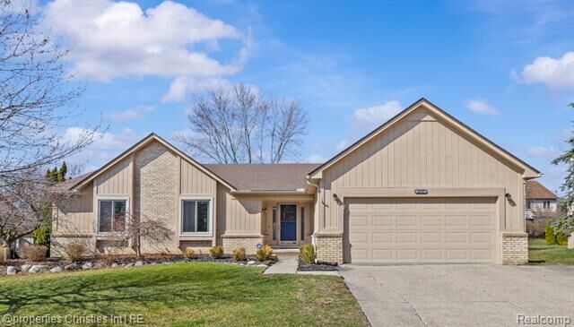 Property Photo:  24707 Picara Drive  MI 48374 