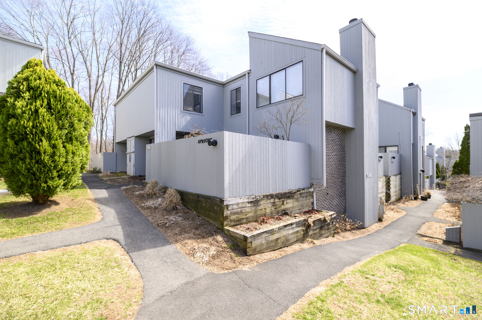 Property Photo: 1 Apricot Lane 1 CT 06877