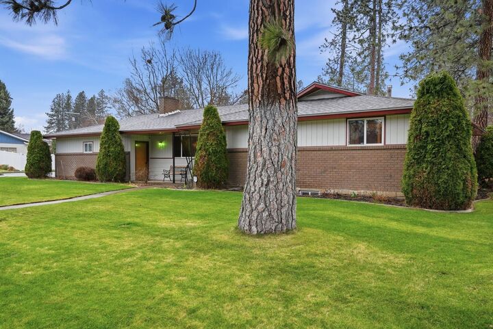 Property Photo:  10907 E 24th Ave  WA 99206 