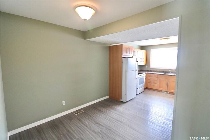 Property Photo: 35 Mackenzie Way SK S4N 5M5