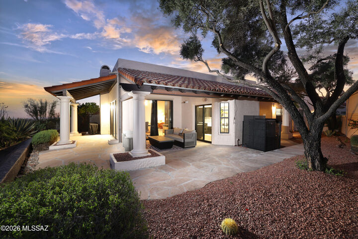Property Photo:  5898 N Misty Ridge Drive  AZ 85718 