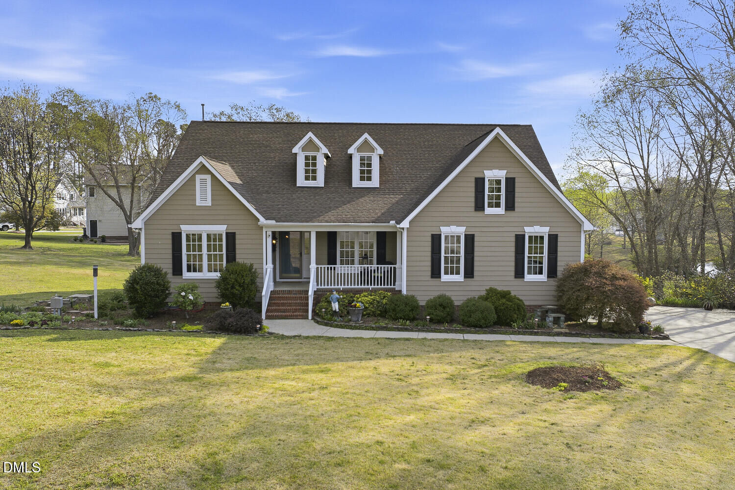 Property Photo: 2808 Doves Nest Court NC 27526