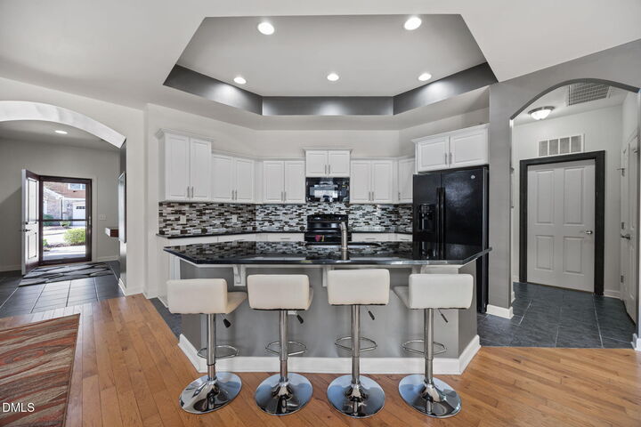 Property Photo:  7528 Courtyard Place  NC 27519 