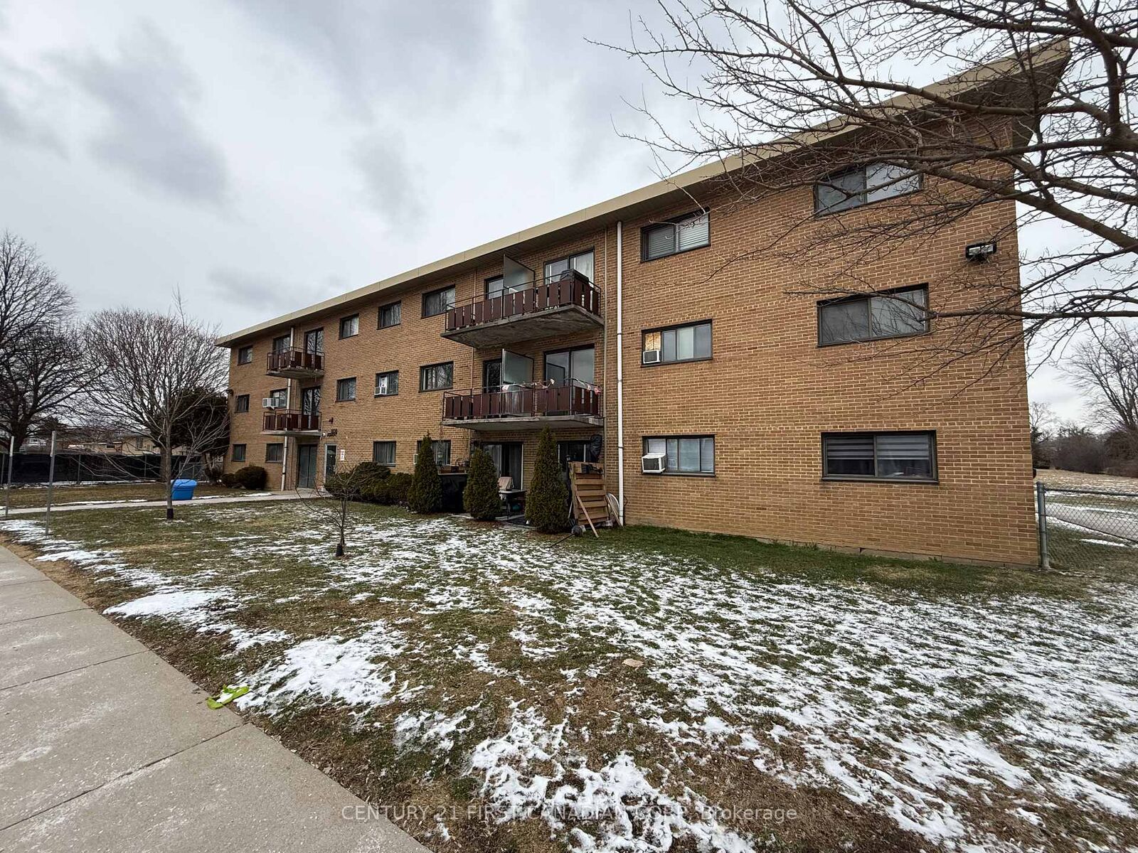 Property Photo:  1830 Dumont Street 304  ON N5W 2S1 