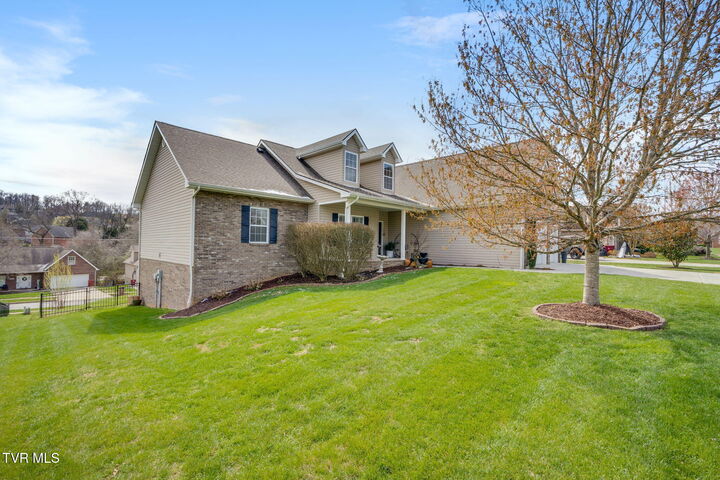 Property Photo:  121 Springwinds Loop  TN 37601 