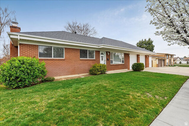 Property Photo:  8248 S Romaine Dr  UT 84070 