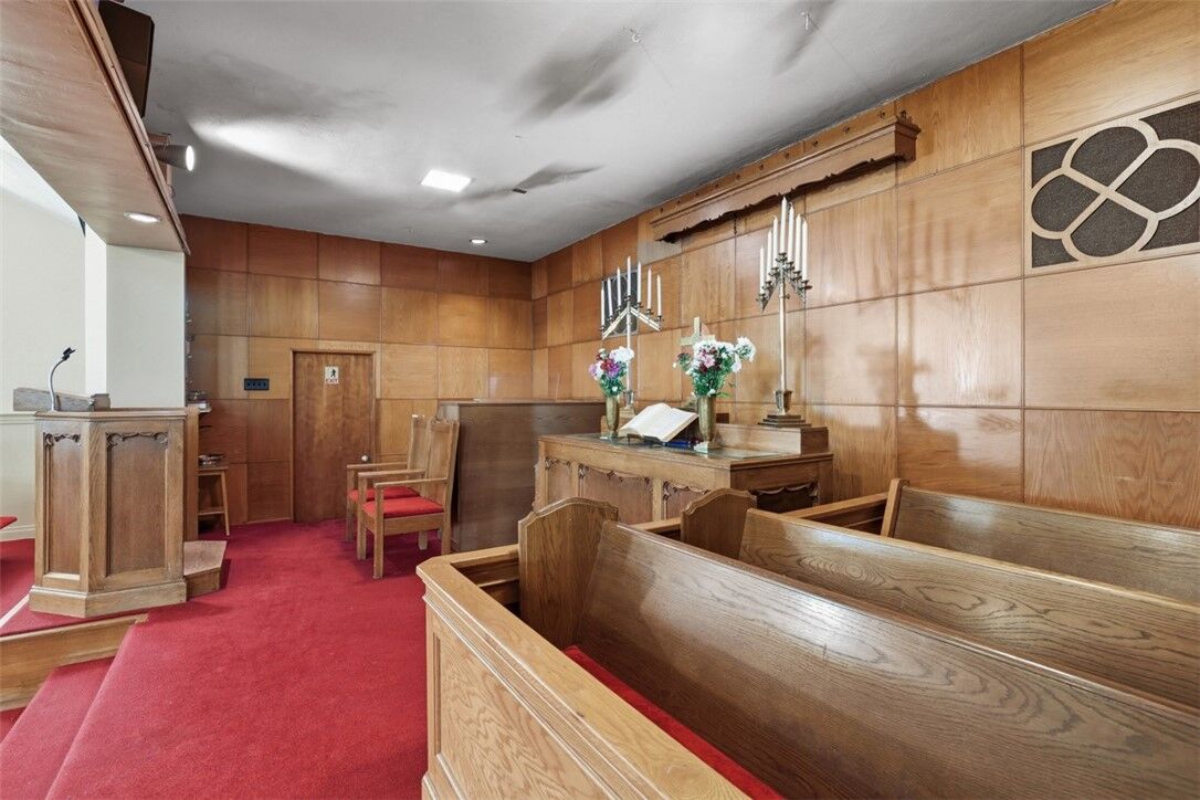 Property Photo: 4003 Gibsonia Rd PA 15044