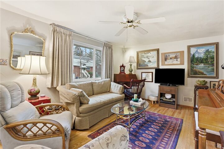 Property Photo: 2396 High Oak Dr PA 15220