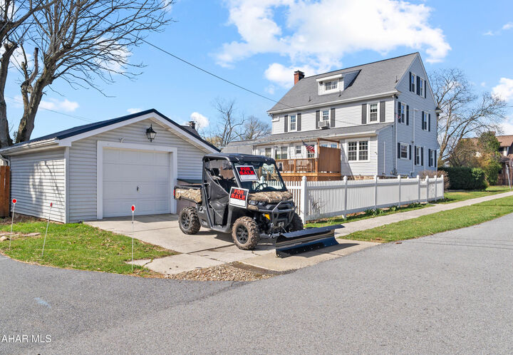 Property Photo: 2601 Quail Avenue PA 16602