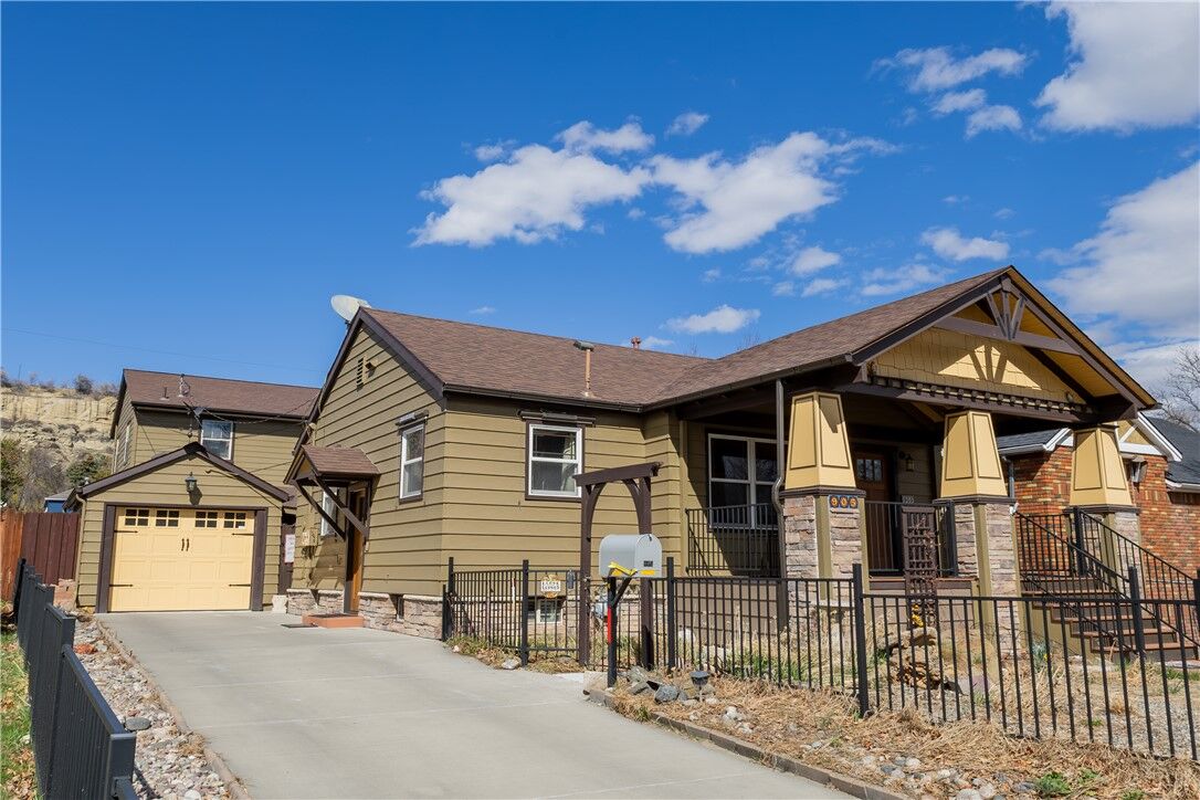 Property Photo:  905 Princeton Ave  MT 59102 