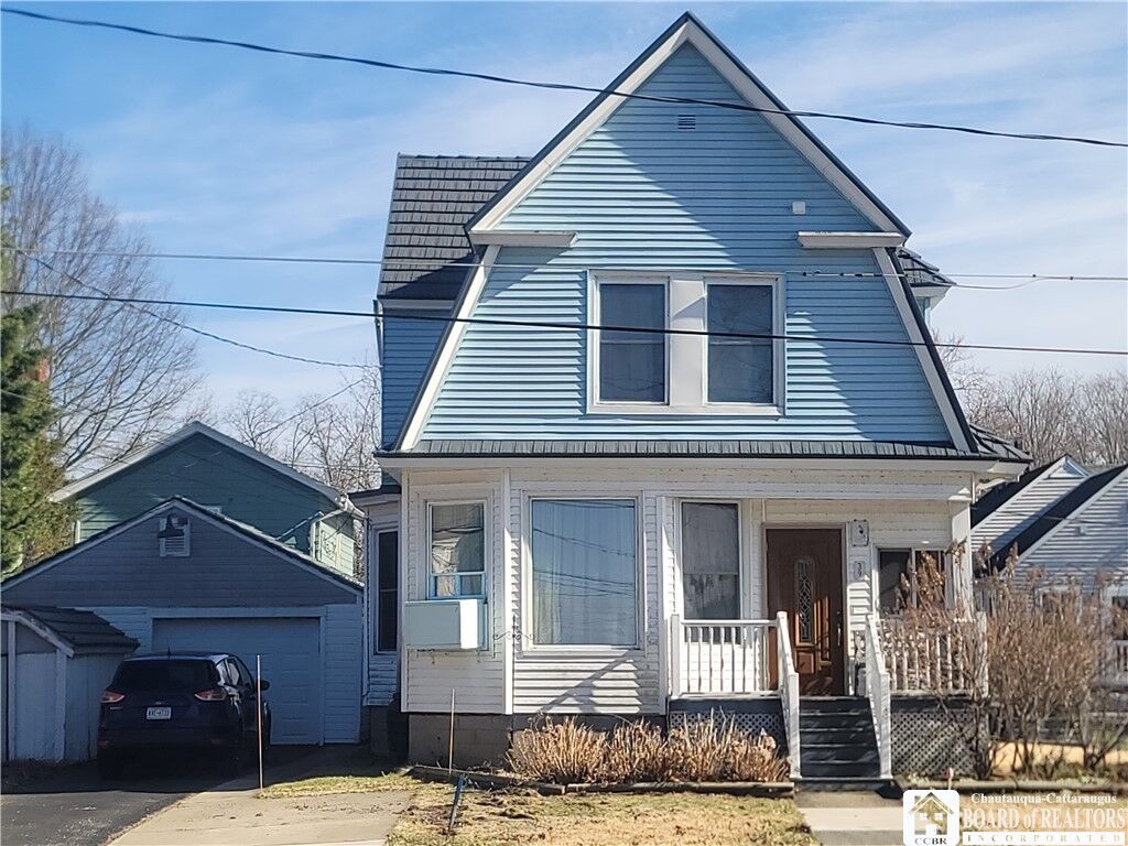 Property Photo:  39 Alburtus Avenue  NY 14712 