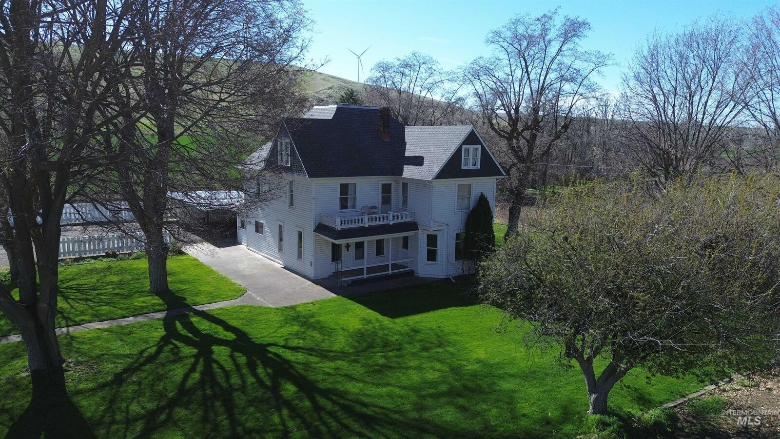 Property Photo:  1783 W Highway 12  WA 99347 