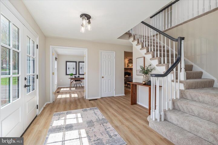 Property Photo:  9910 Chase Hill Court  VA 22182 