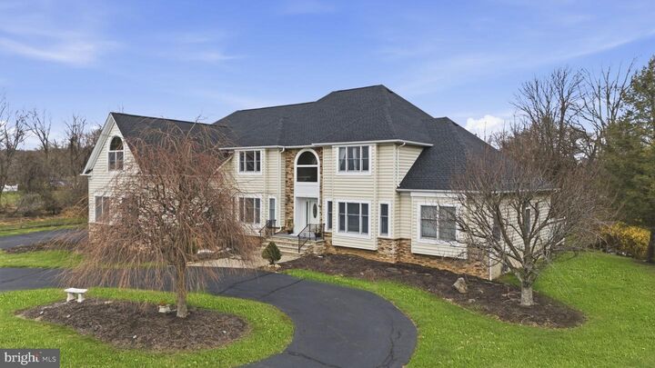 Property Photo: 3 Cole Court NJ 08822