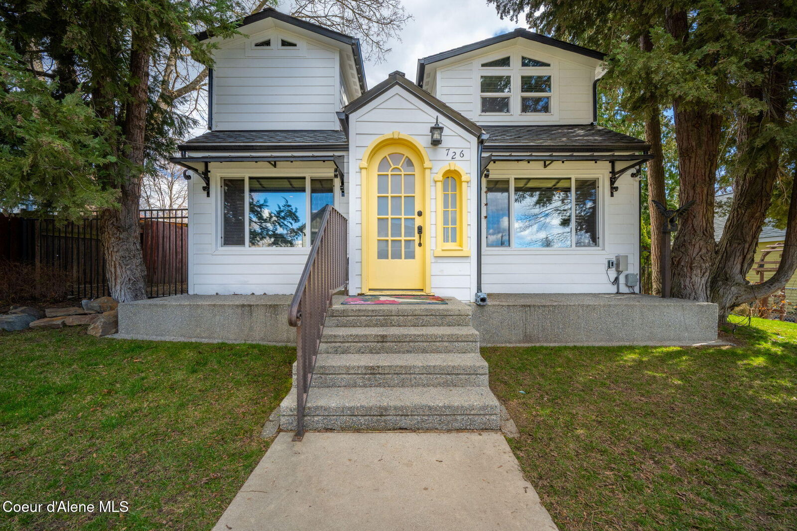 Property Photo:  726 N B St  ID 83814 