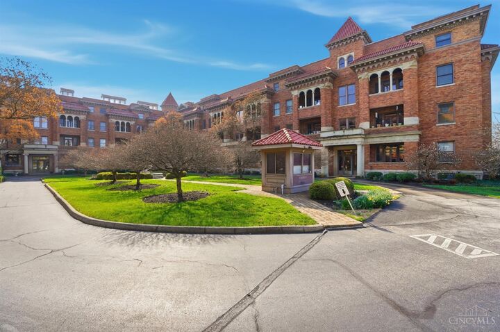 Property Photo: 2356 Park Avenue OH 45206