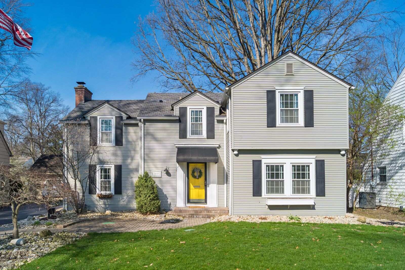 Property Photo:  2695 Henthorn Road  OH 43221 