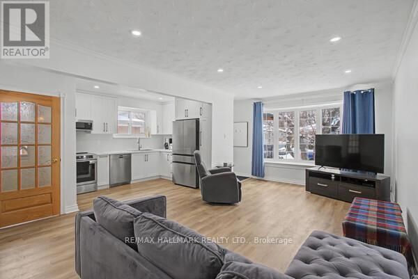 Property Photo: 37 Avis Crescent ON M4B 1B8