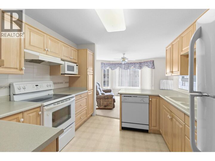 3890 Brown Road 202 — photo 1