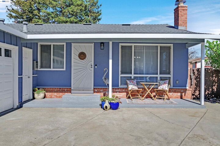 Property Photo: 2343 Galway Rd CA 94806