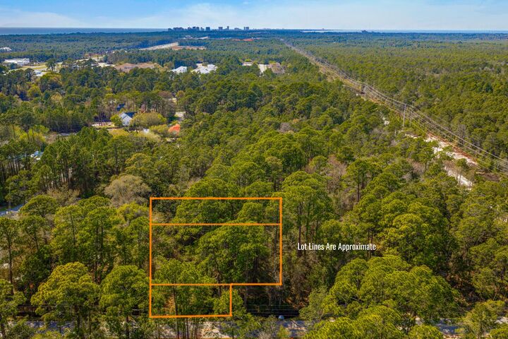 Property Photo: 151 Don Bishop Road FL 32459