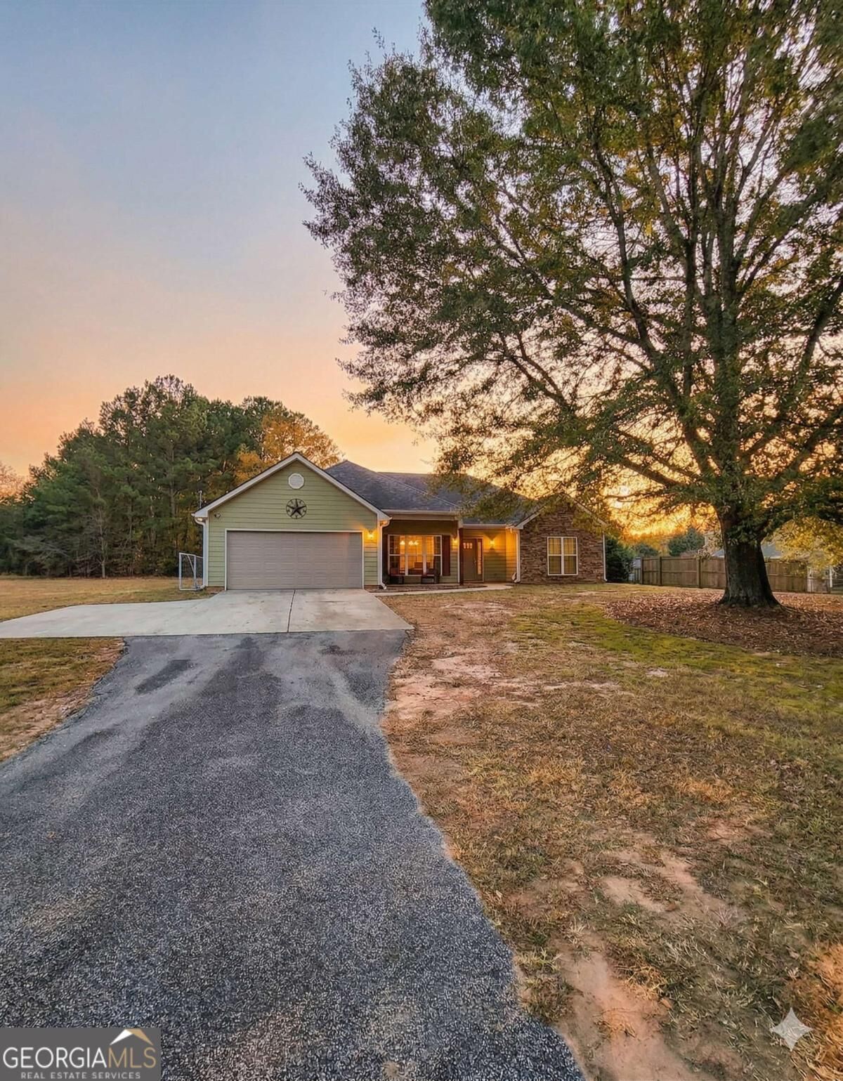 Property Photo: 3920 Rosebud Road GA 30052